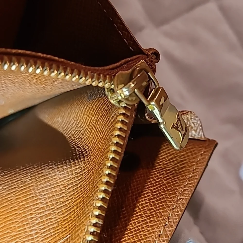 Louis Vuitton Monogram Brown Sarah Wallet
